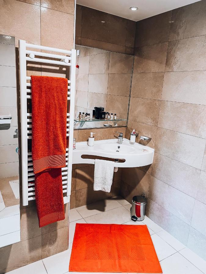 Uzes Appart'S Ngoại thất bức ảnh